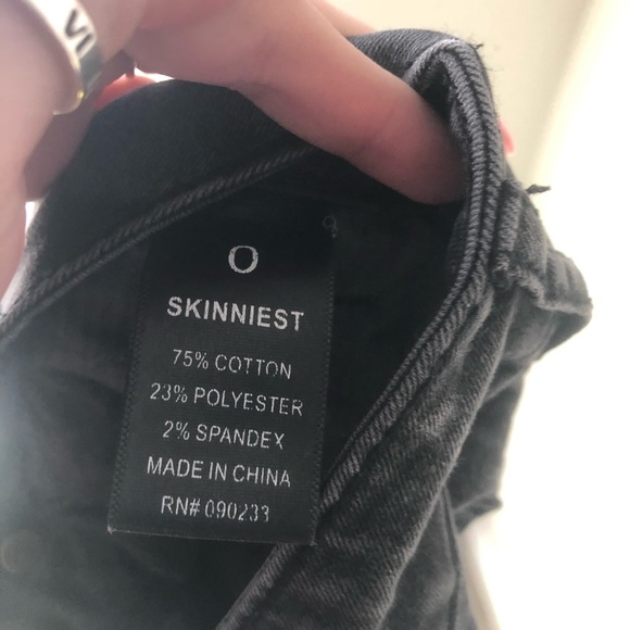 Bullhead Black Skinny Jeans - Picture 4 of 4